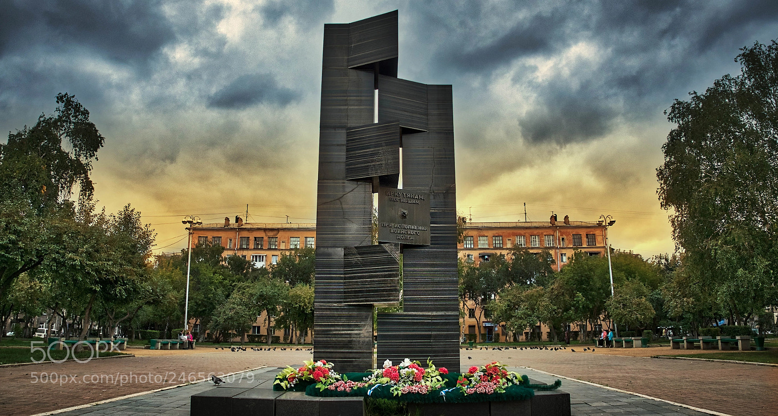 Olympus OM-D E-M5 II sample photo. The soldier's monument in photography