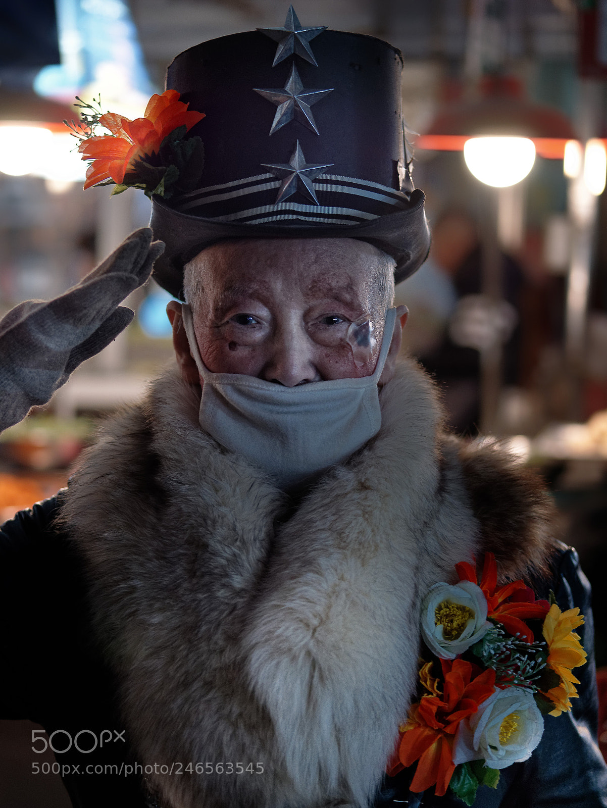 Panasonic DMC-G81 sample photo. What's his story ? photography