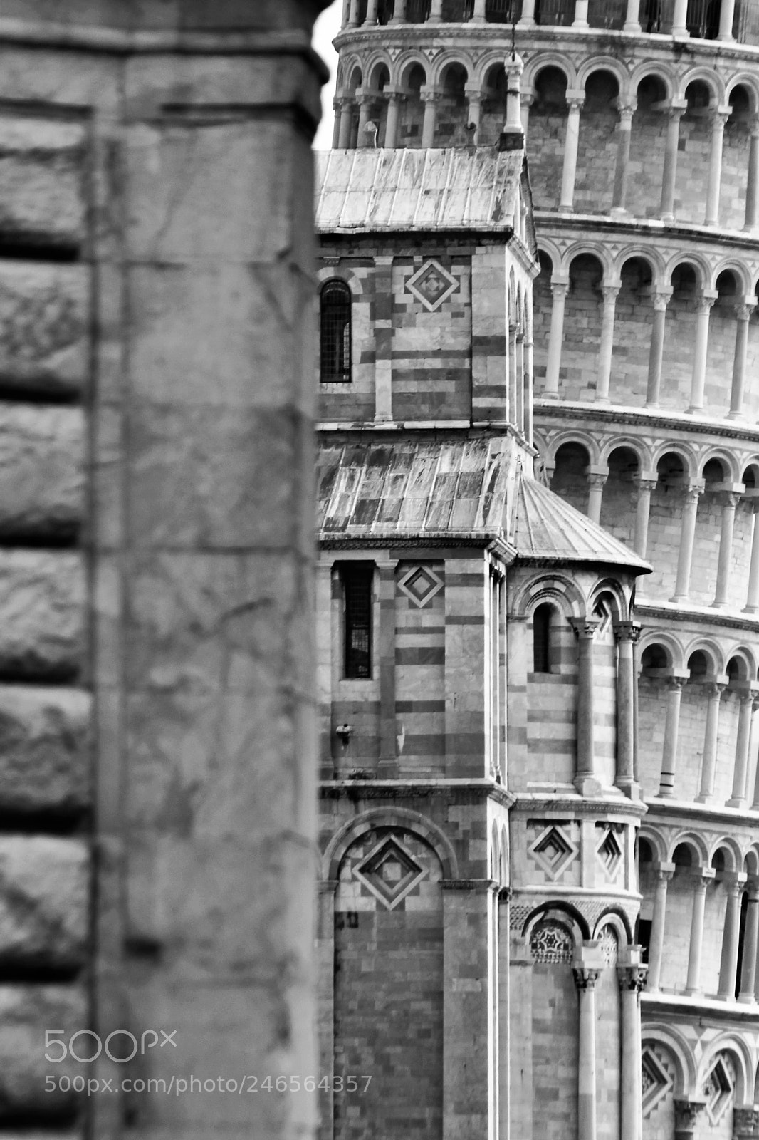 Canon EOS 550D (EOS Rebel T2i / EOS Kiss X4) sample photo. Pisa 2 photography