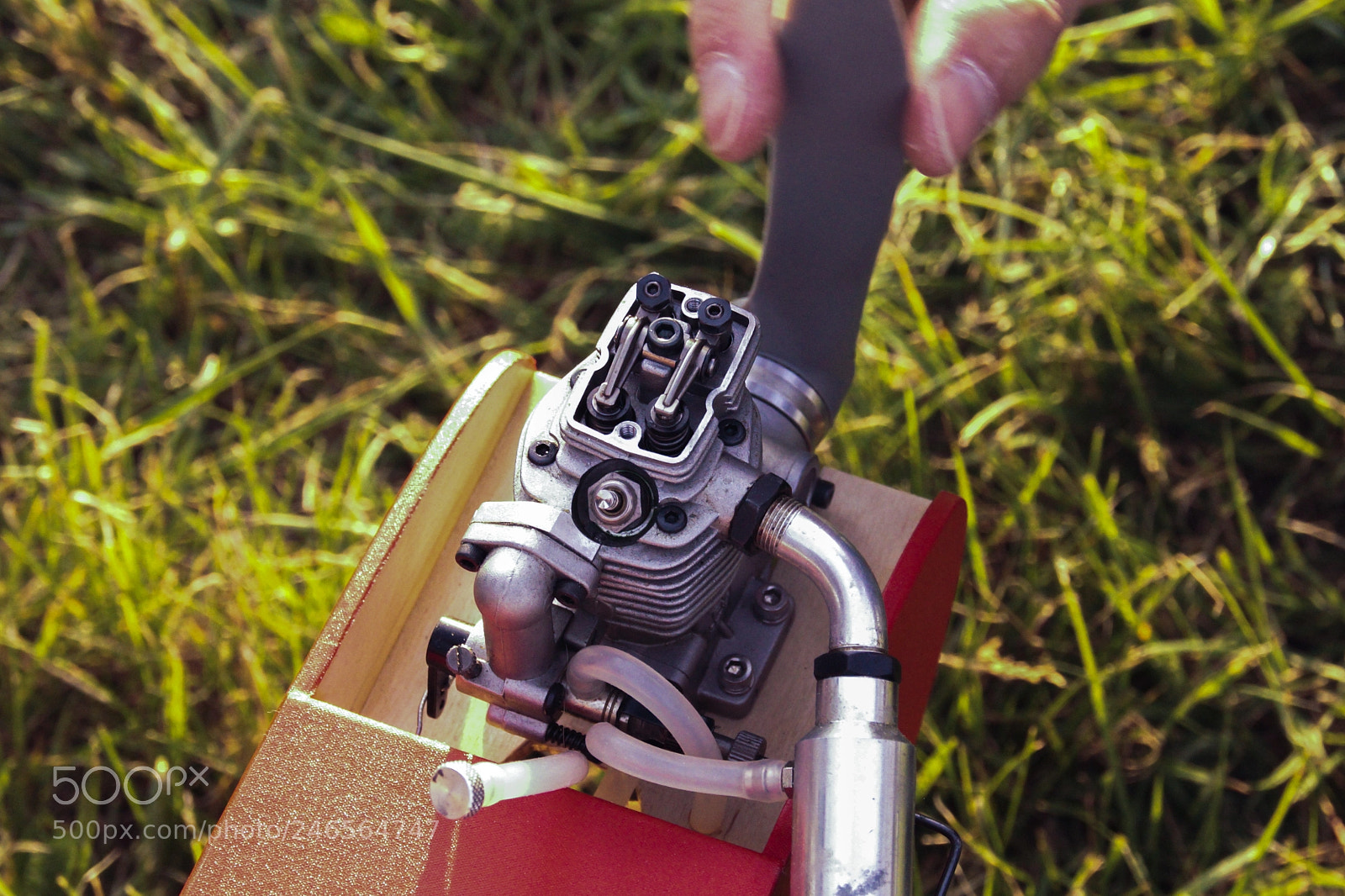 Sony SLT-A58 sample photo. 4stroke model airplane engine. photography
