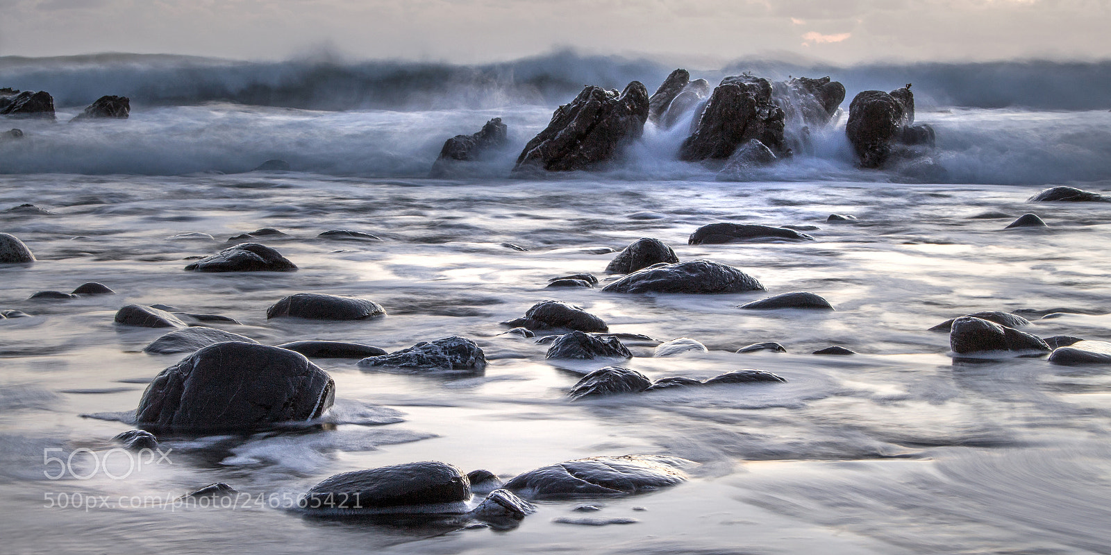 Canon EOS 700D (EOS Rebel T5i / EOS Kiss X7i) sample photo. Incoming! dollar cove photography