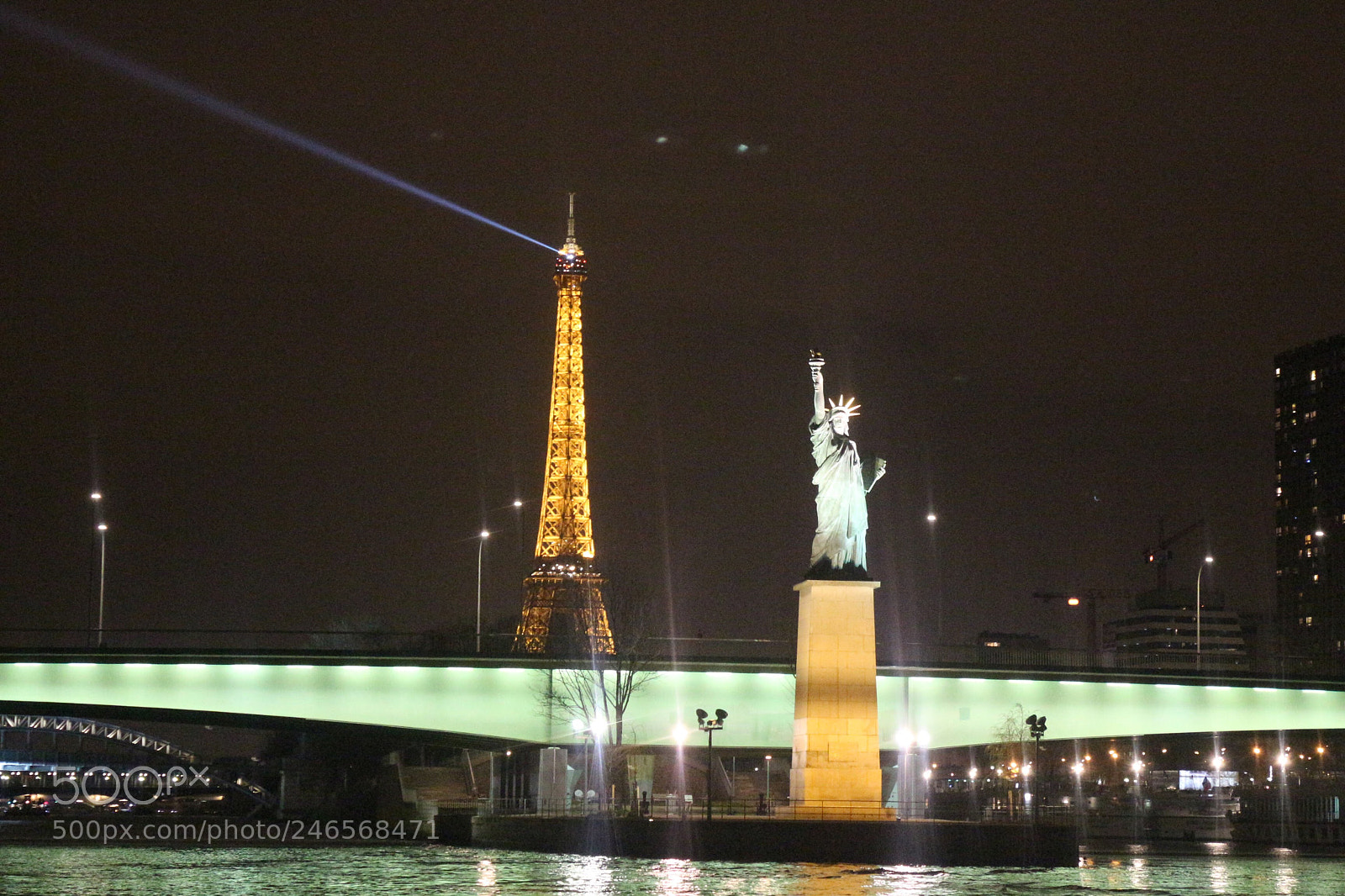 Canon EOS 650D (EOS Rebel T4i / EOS Kiss X6i) sample photo. Paris at night photography