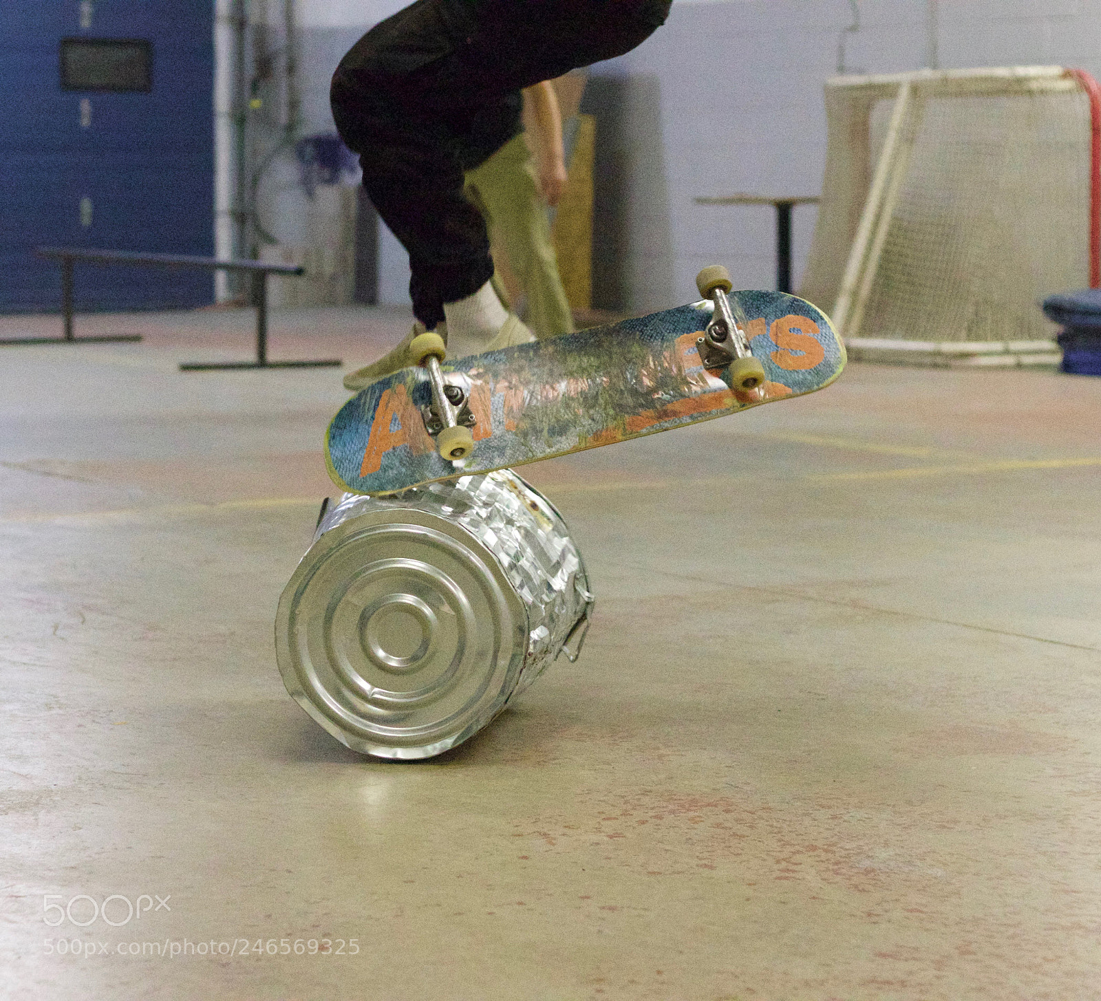 Canon EOS 800D (EOS Rebel T7i / EOS Kiss X9i) sample photo. Skateboards in flight by photography