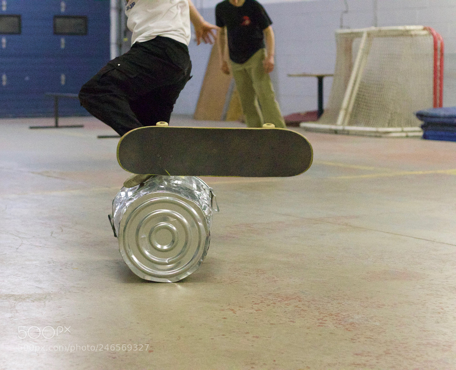 Canon EOS 800D (EOS Rebel T7i / EOS Kiss X9i) sample photo. Skateboards in flight by photography