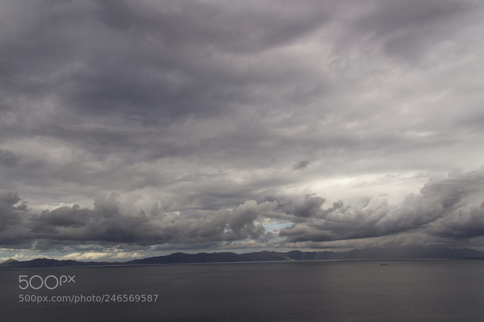 Canon EOS 600D (Rebel EOS T3i / EOS Kiss X5) sample photo. Clouds photography