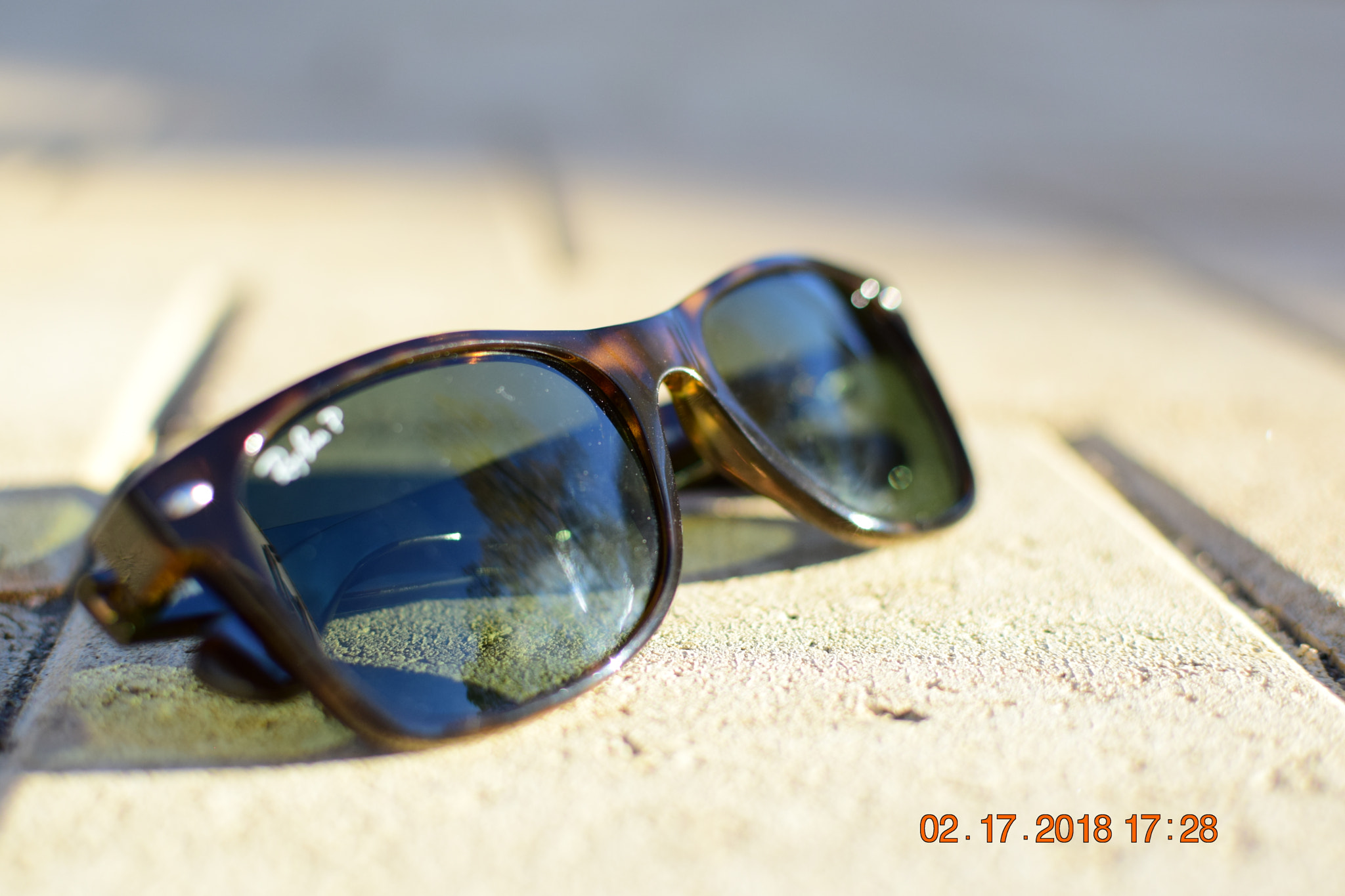 Nikon D5300 + Nikon AF-S DX Nikkor 35mm F1.8G sample photo. Rayban photography