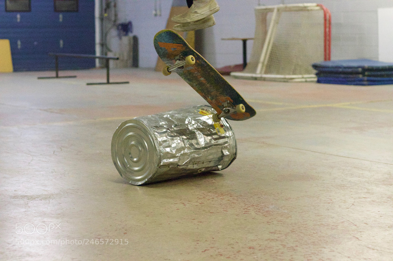 Canon EOS 800D (EOS Rebel T7i / EOS Kiss X9i) sample photo. Skaters in flight by photography