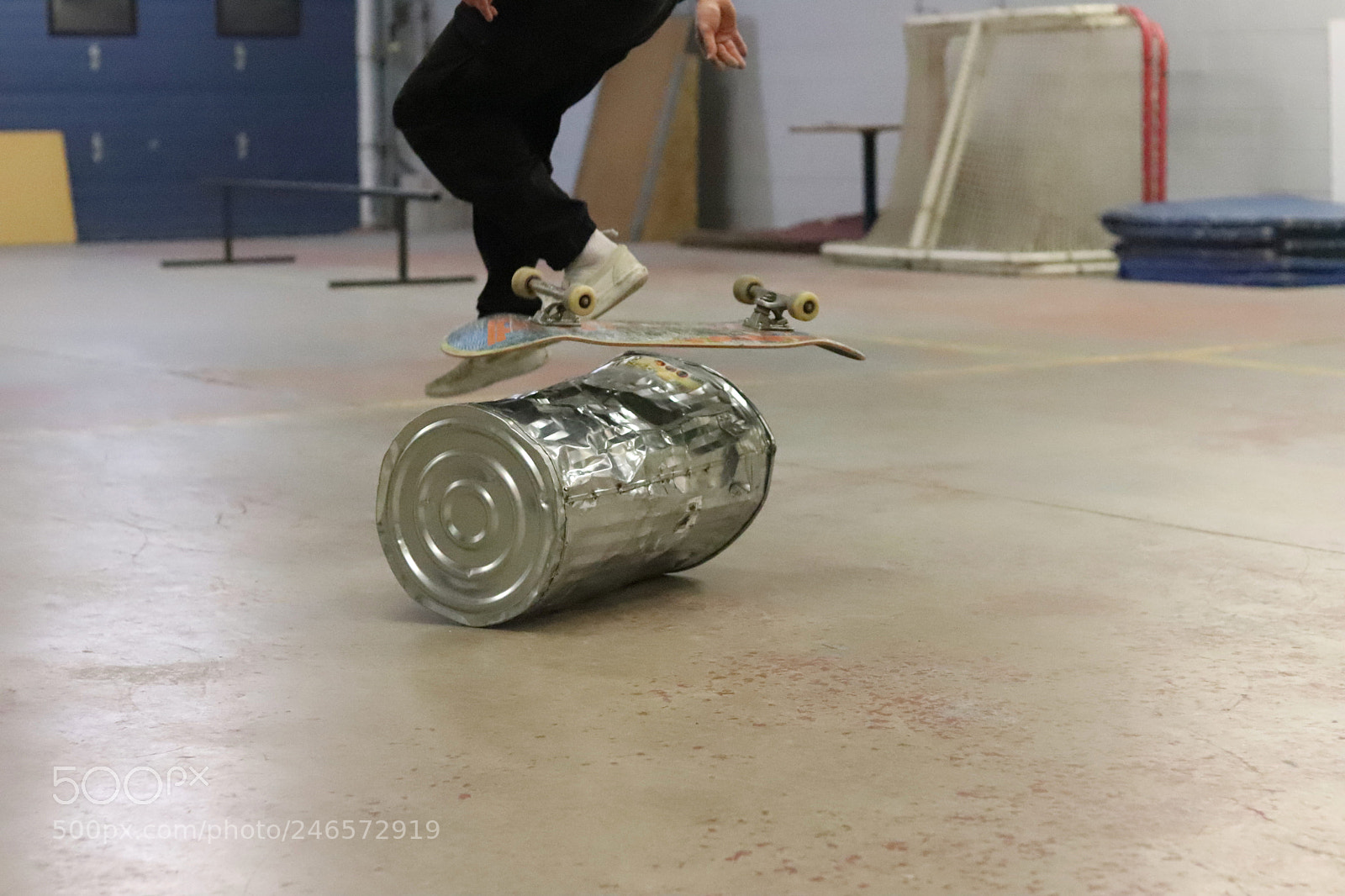 Canon EOS 800D (EOS Rebel T7i / EOS Kiss X9i) sample photo. Skaters in flight by photography