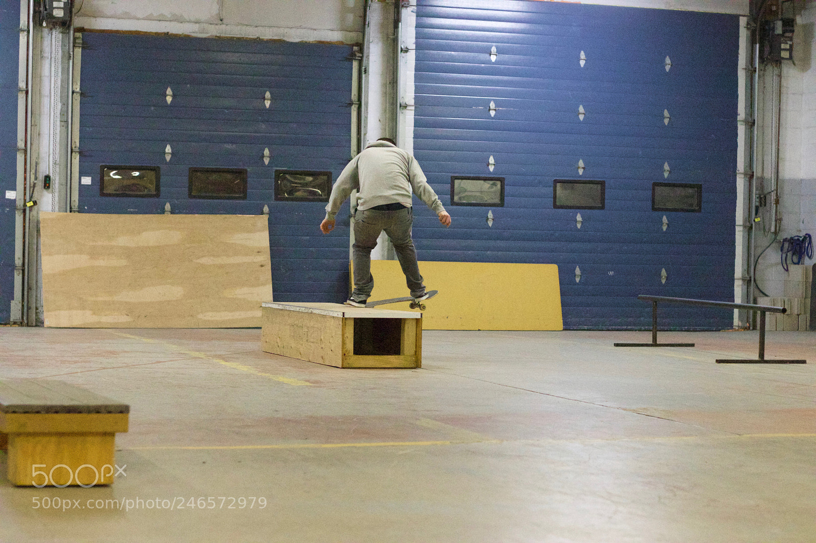 Canon EOS 800D (EOS Rebel T7i / EOS Kiss X9i) sample photo. Skaters in flight by photography