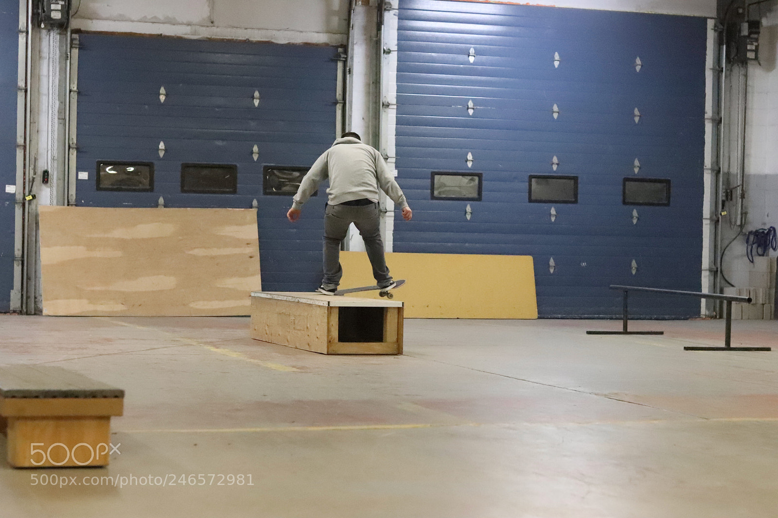 Canon EOS 800D (EOS Rebel T7i / EOS Kiss X9i) sample photo. Skaters in flight by photography