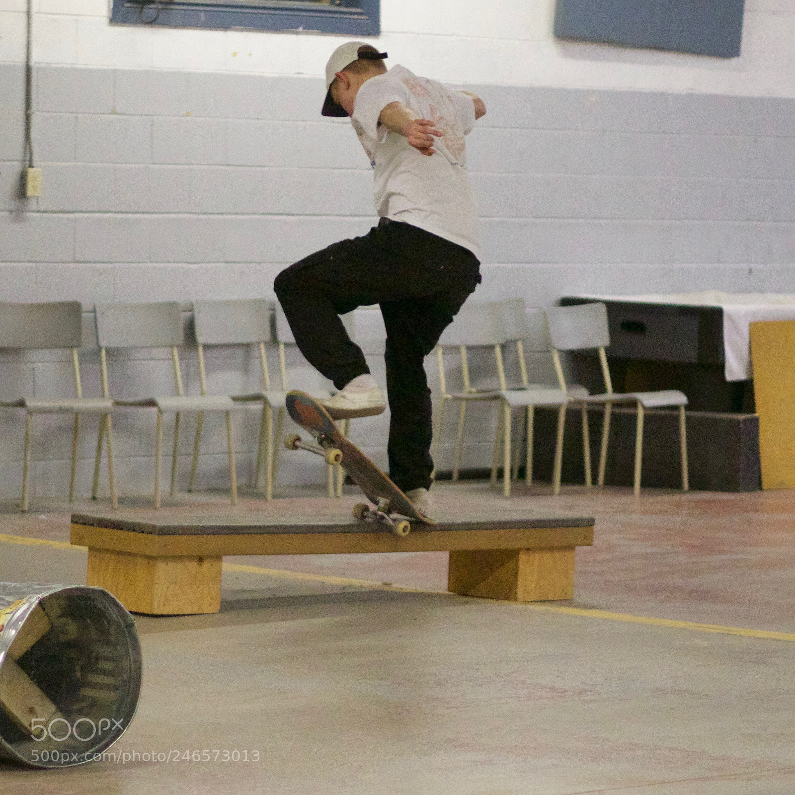 Canon EOS 800D (EOS Rebel T7i / EOS Kiss X9i) sample photo. Skaters in flight by photography