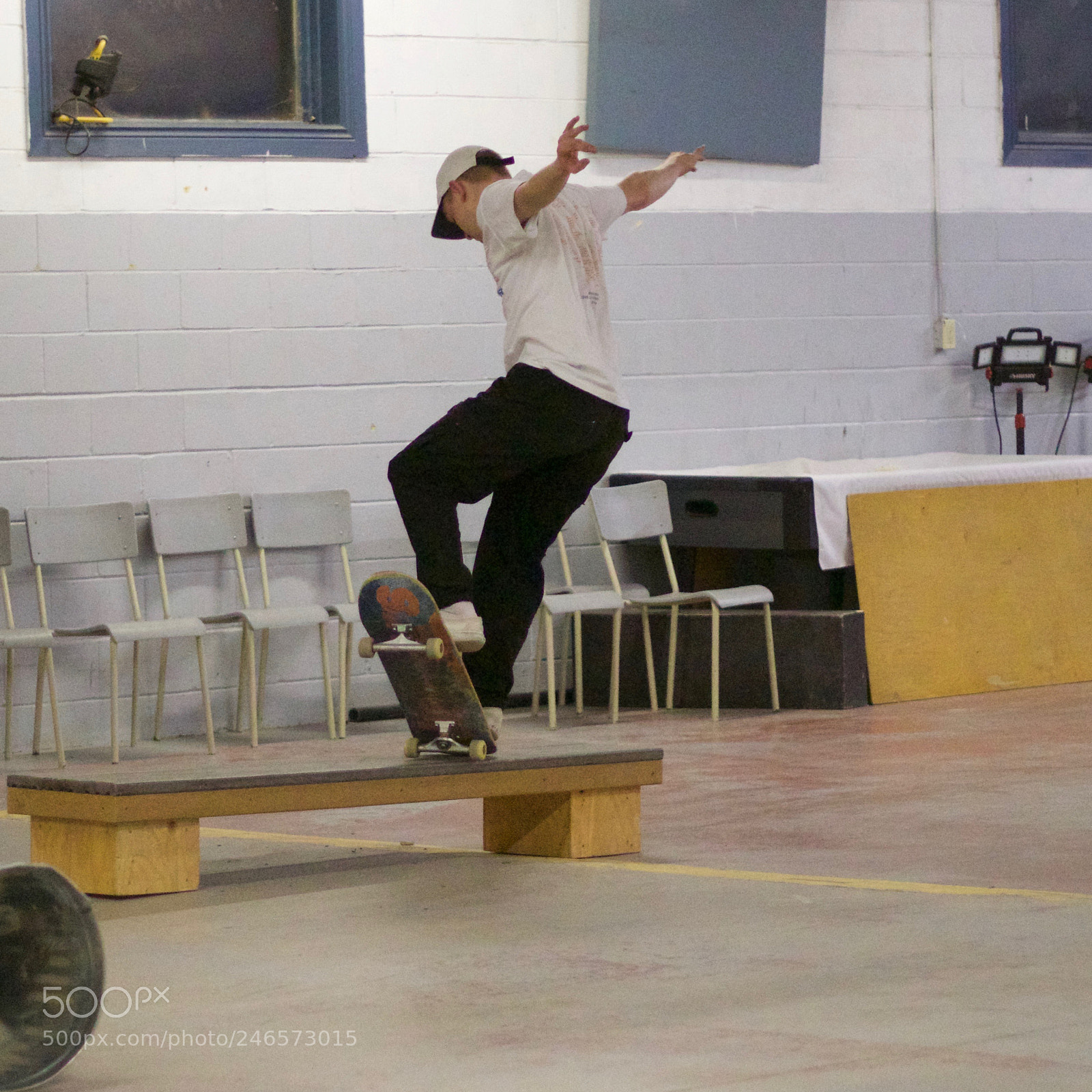 Canon EOS 800D (EOS Rebel T7i / EOS Kiss X9i) sample photo. Skaters in flight by photography