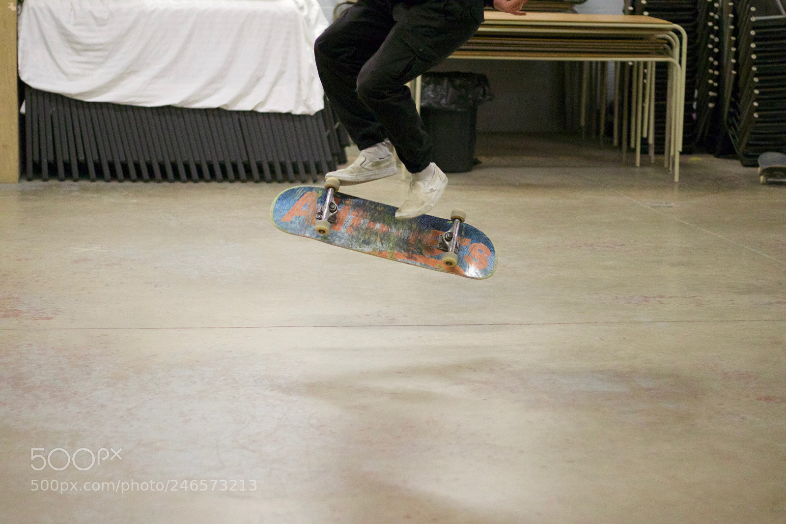 Canon EOS 800D (EOS Rebel T7i / EOS Kiss X9i) sample photo. Skaters in flight by photography
