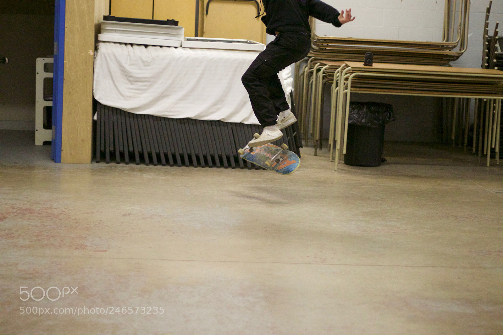Canon EOS 800D (EOS Rebel T7i / EOS Kiss X9i) sample photo. Skaters in flight by photography