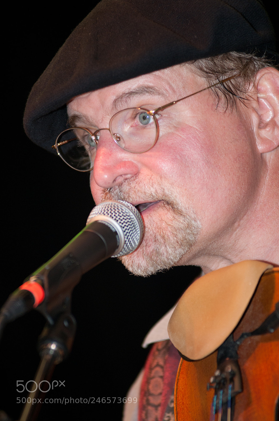 Nikon D300 sample photo. Singer and violinist photography