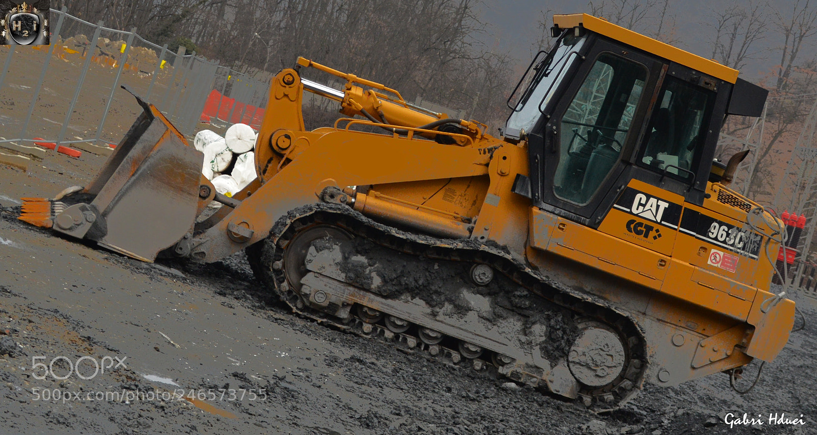 Nikon D3200 sample photo. Ruspa in cantiere photography