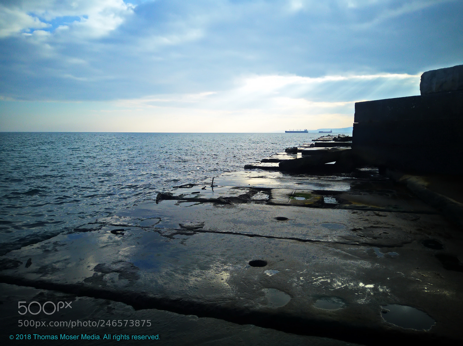HTC 10 sample photo. Protecting the land photography
