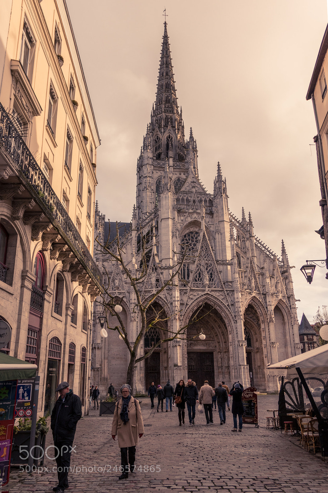 Canon EOS 77D (EOS 9000D / EOS 770D) sample photo. Rouen is a beautiful photography