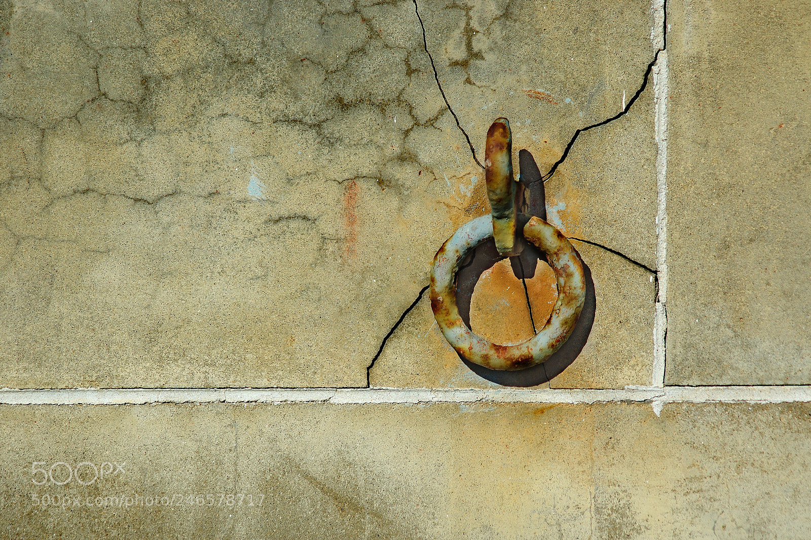 Pentax K200D sample photo. Cracked photography