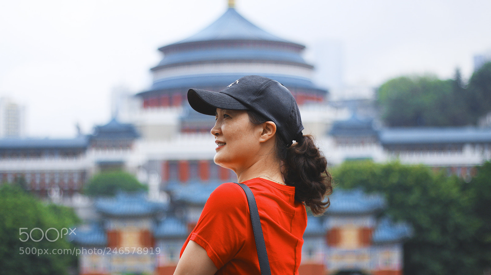 Canon EOS 700D (EOS Rebel T5i / EOS Kiss X7i) sample photo. Lady.jpg photography