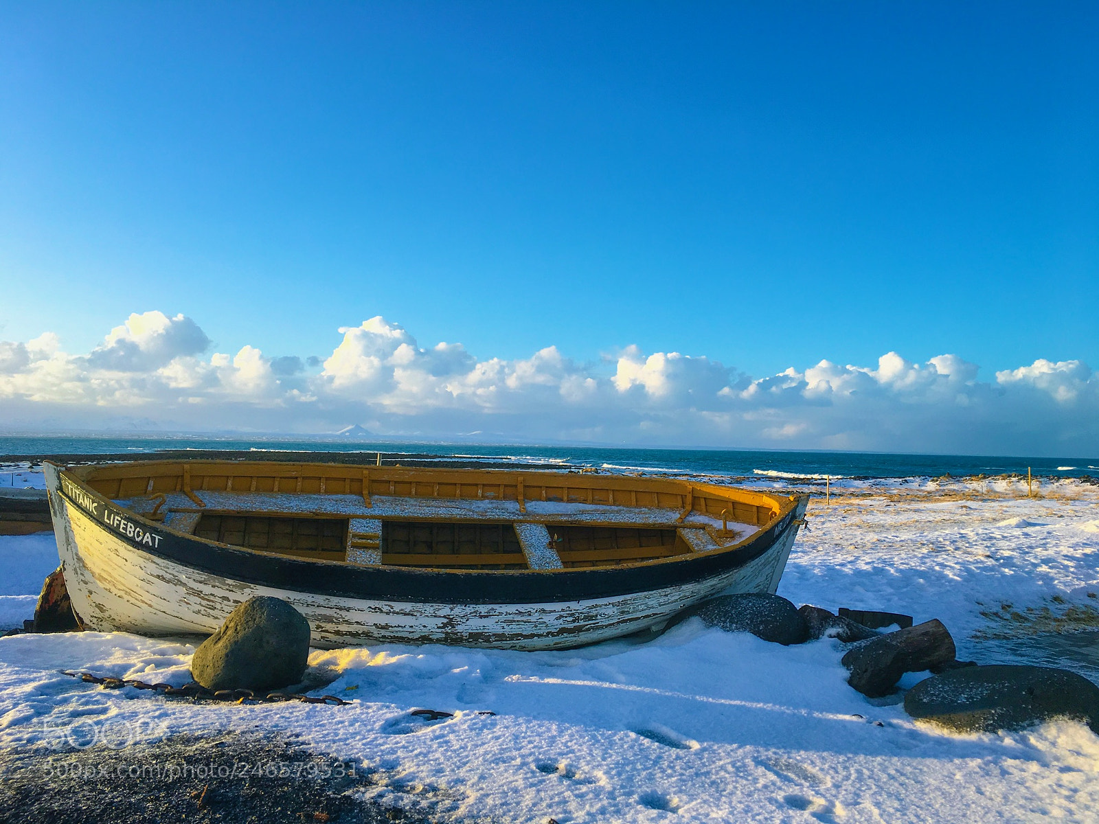 Apple iPhone 6s sample photo. Silence and snow in photography