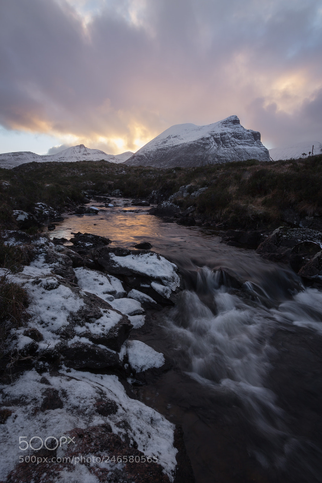 Canon EOS 600D (Rebel EOS T3i / EOS Kiss X5) sample photo. Sunset behind quinag photography