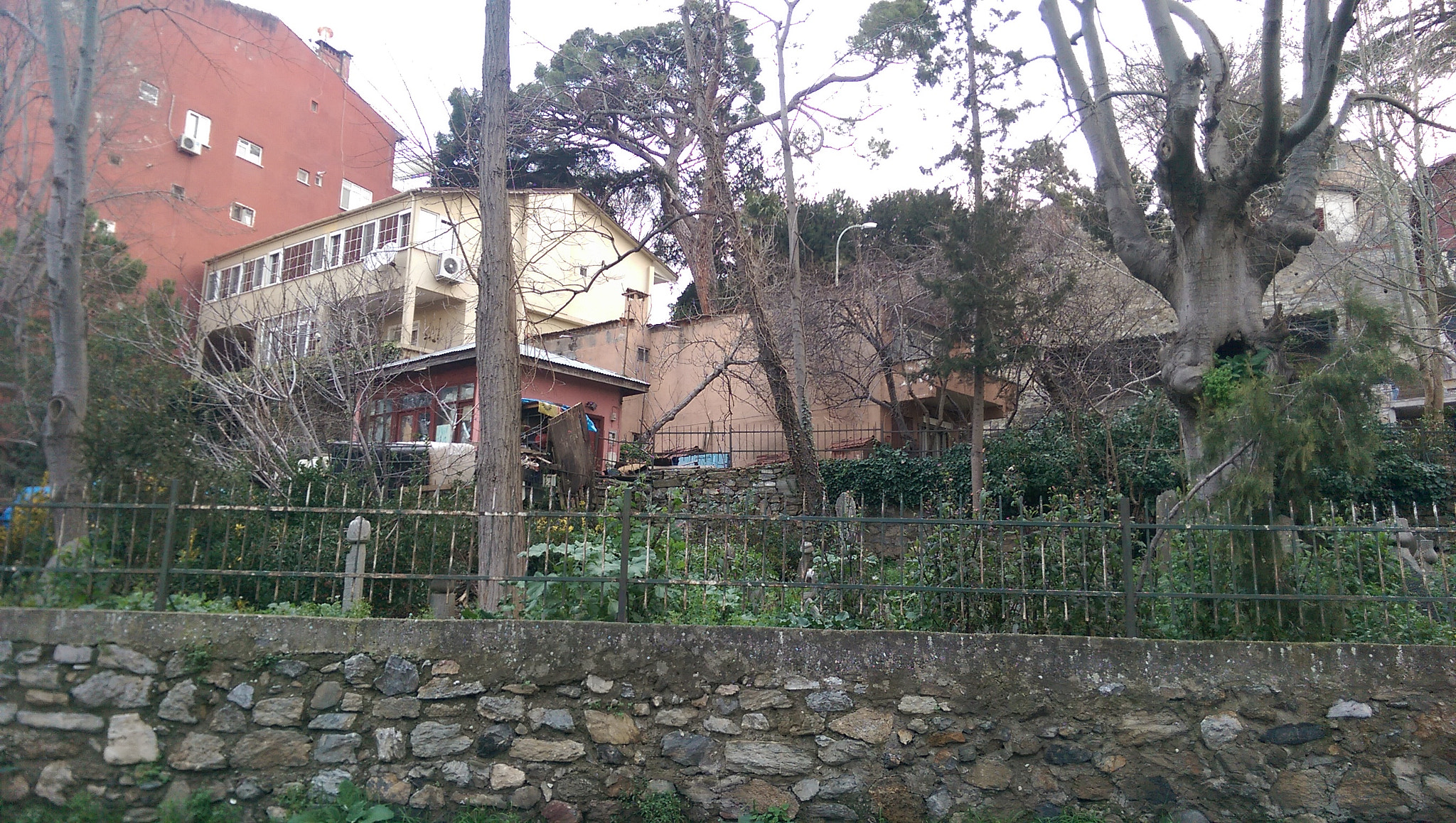 HTC ONE M8 sample photo. Mezarlık photography