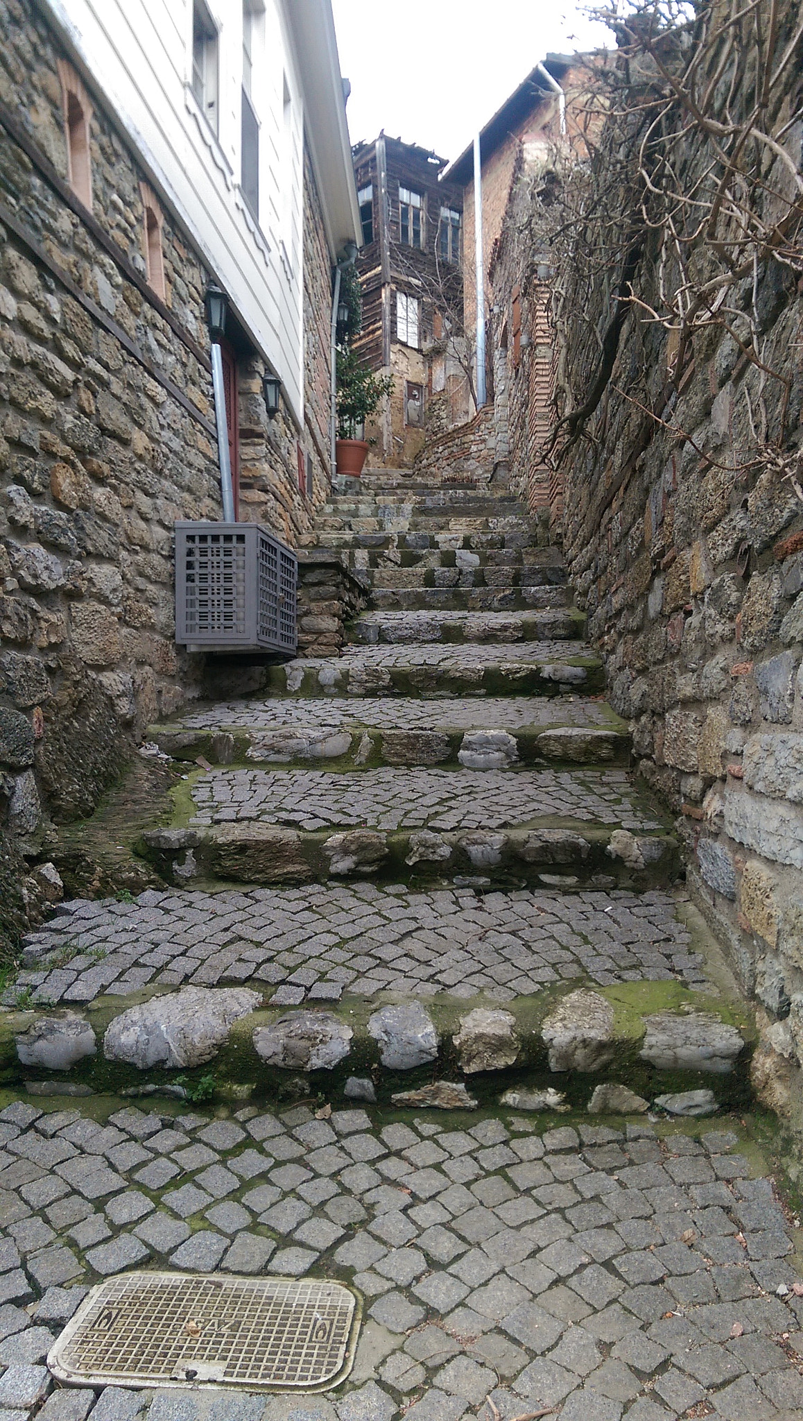 HTC ONE M8 sample photo. Stairs photography