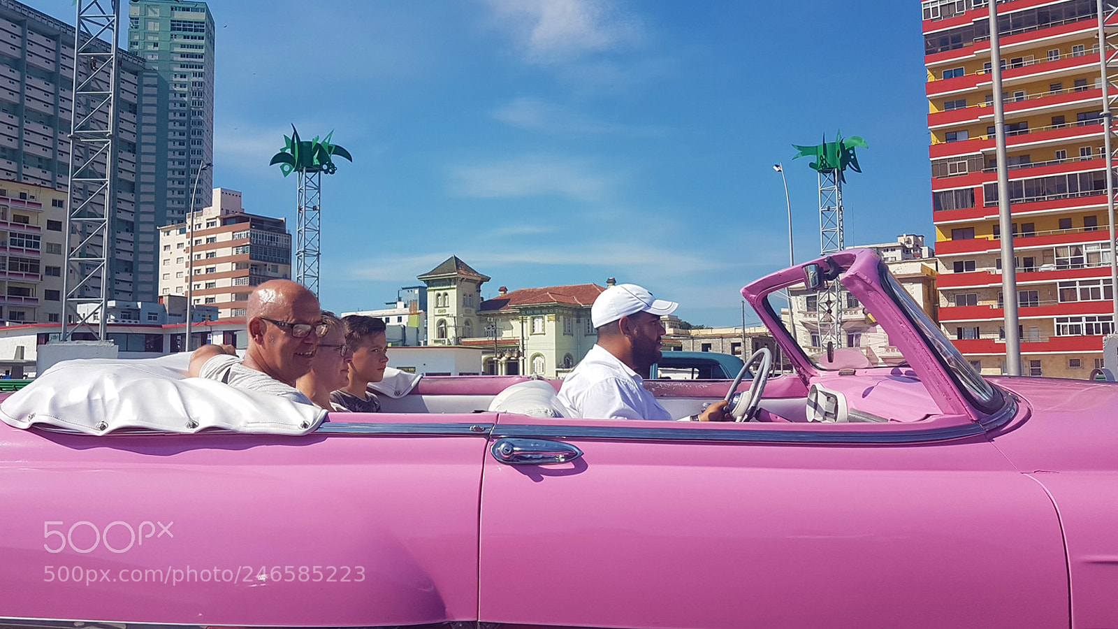 Samsung Galaxy S7 sample photo. Crusing the city of photography