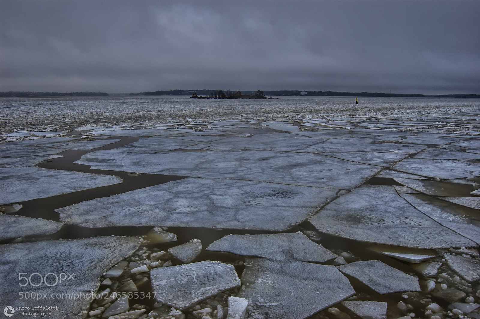 Nikon D50 sample photo. Helsinki bay photography