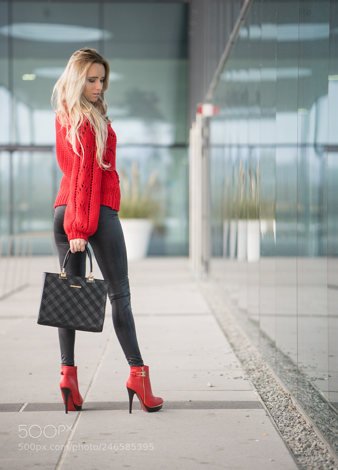 Sony a7R III sample photo. Sandra photography