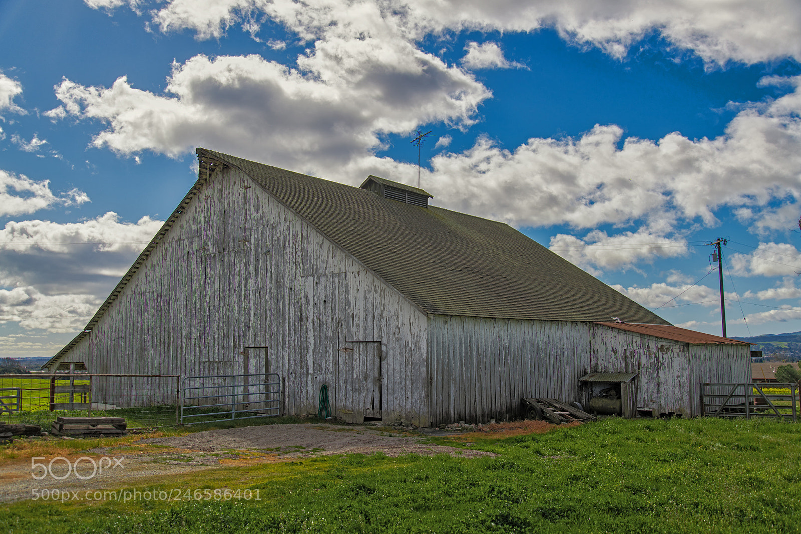 Nikon D850 sample photo. Old barn photography