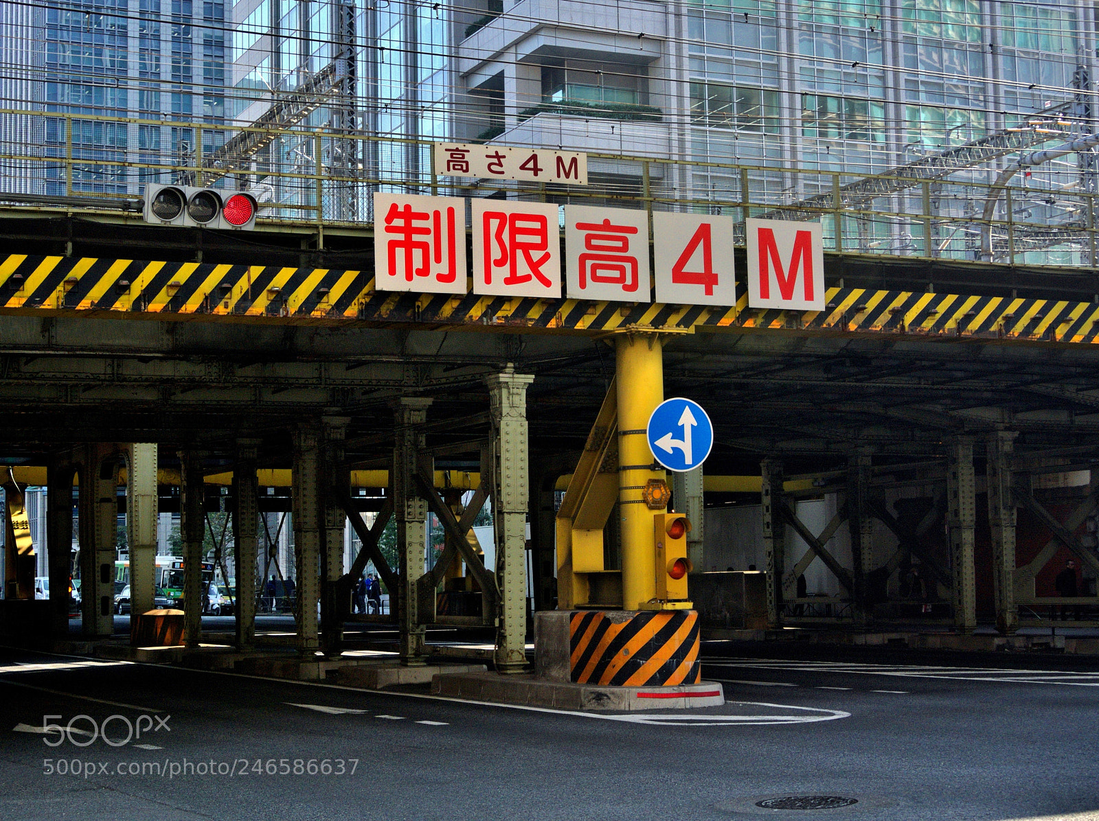 Nikon 1 V1 sample photo. Height limit photography
