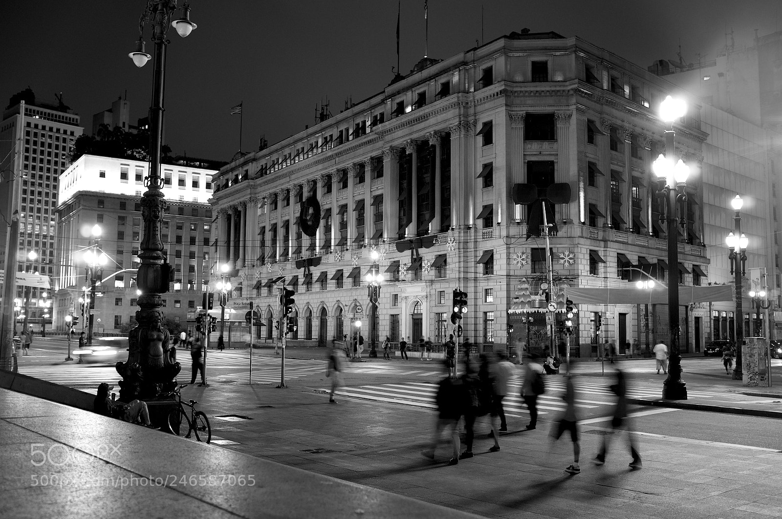 Fujifilm FinePix X100 sample photo. Praça ramos photography