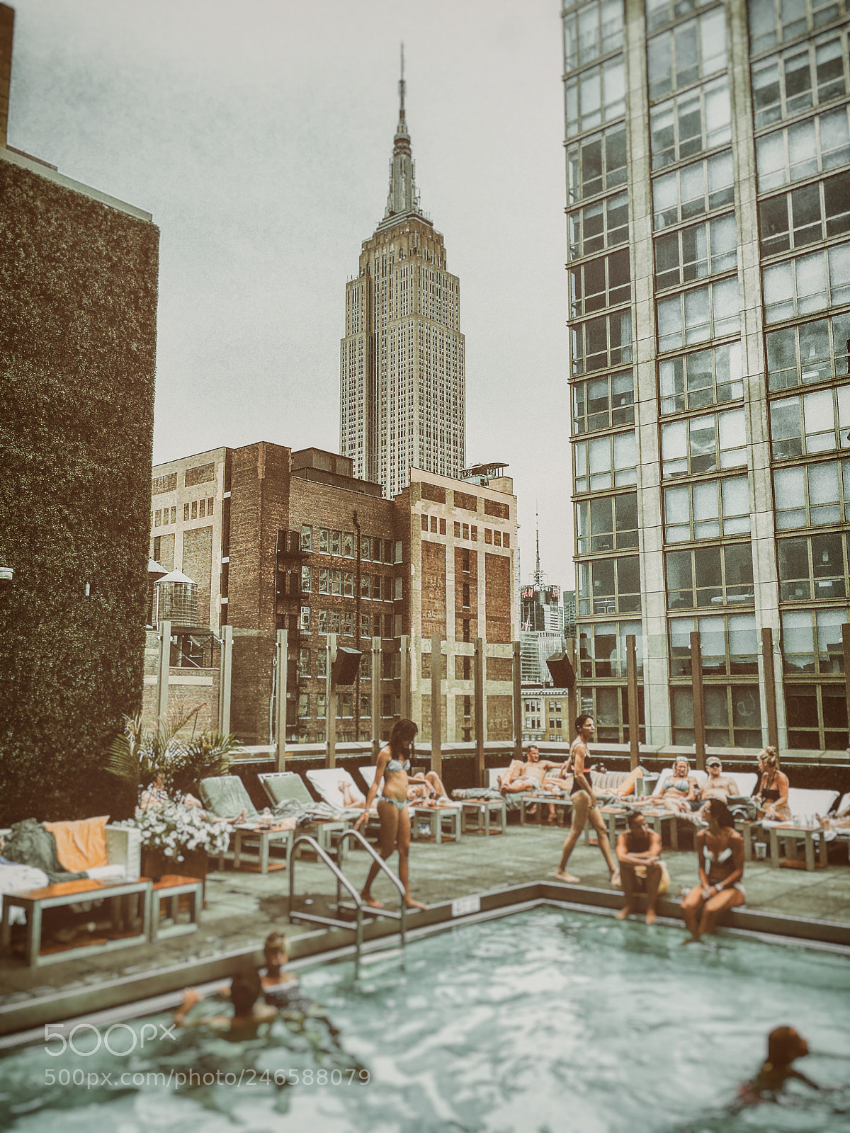 Apple iPhone 6s sample photo. Nyc empire state building photography