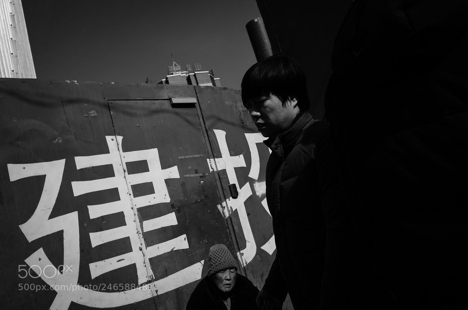 Ricoh GR II sample photo. 《门外的人》 photography
