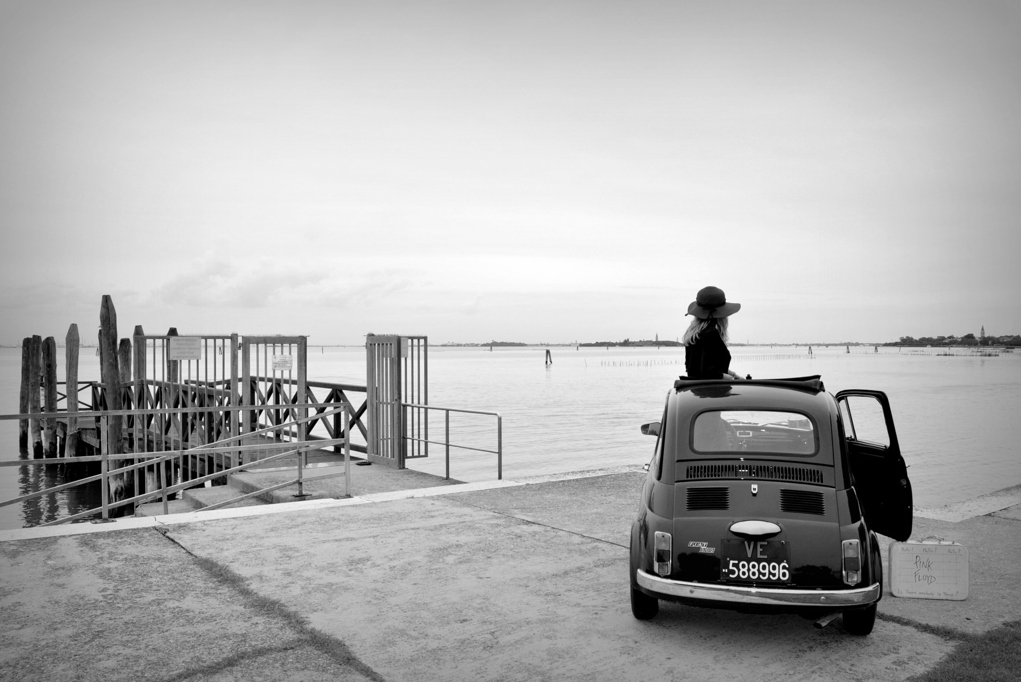 Nikon D90 sample photo. Waiting photography