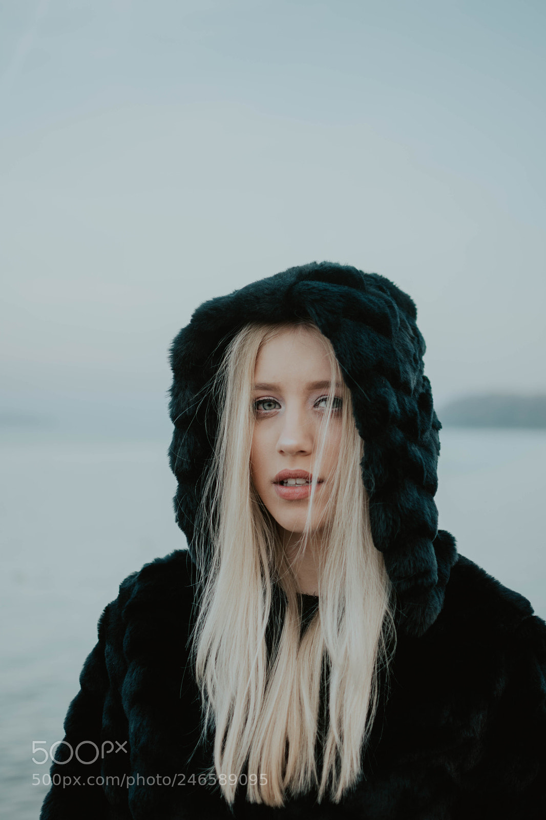 Nikon D7200 sample photo. Blonde in the wind photography