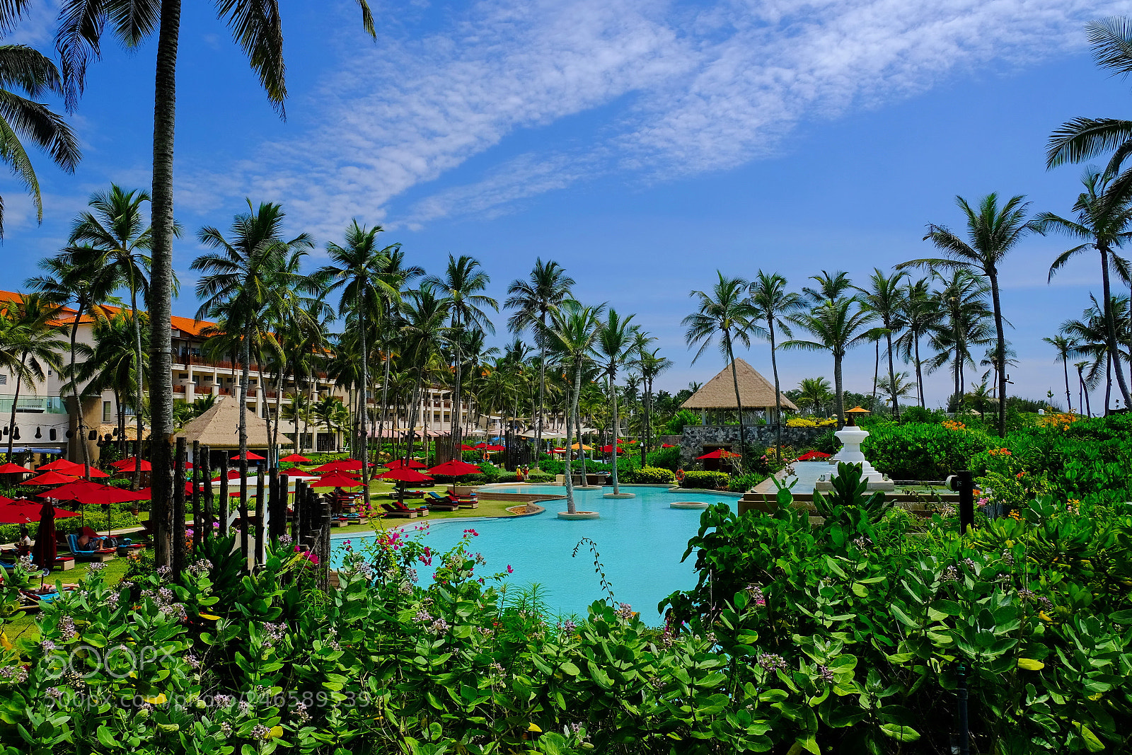 Fujifilm X-E3 sample photo. Seaside resort photography