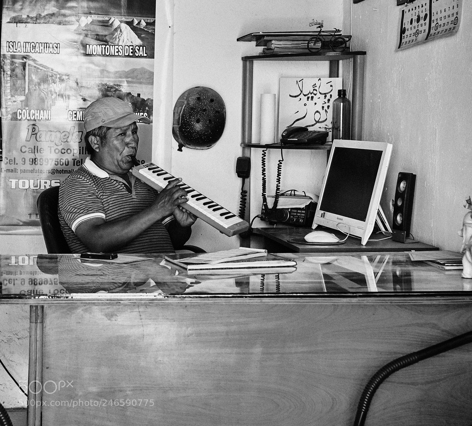 Sony a6500 sample photo. The musician photography
