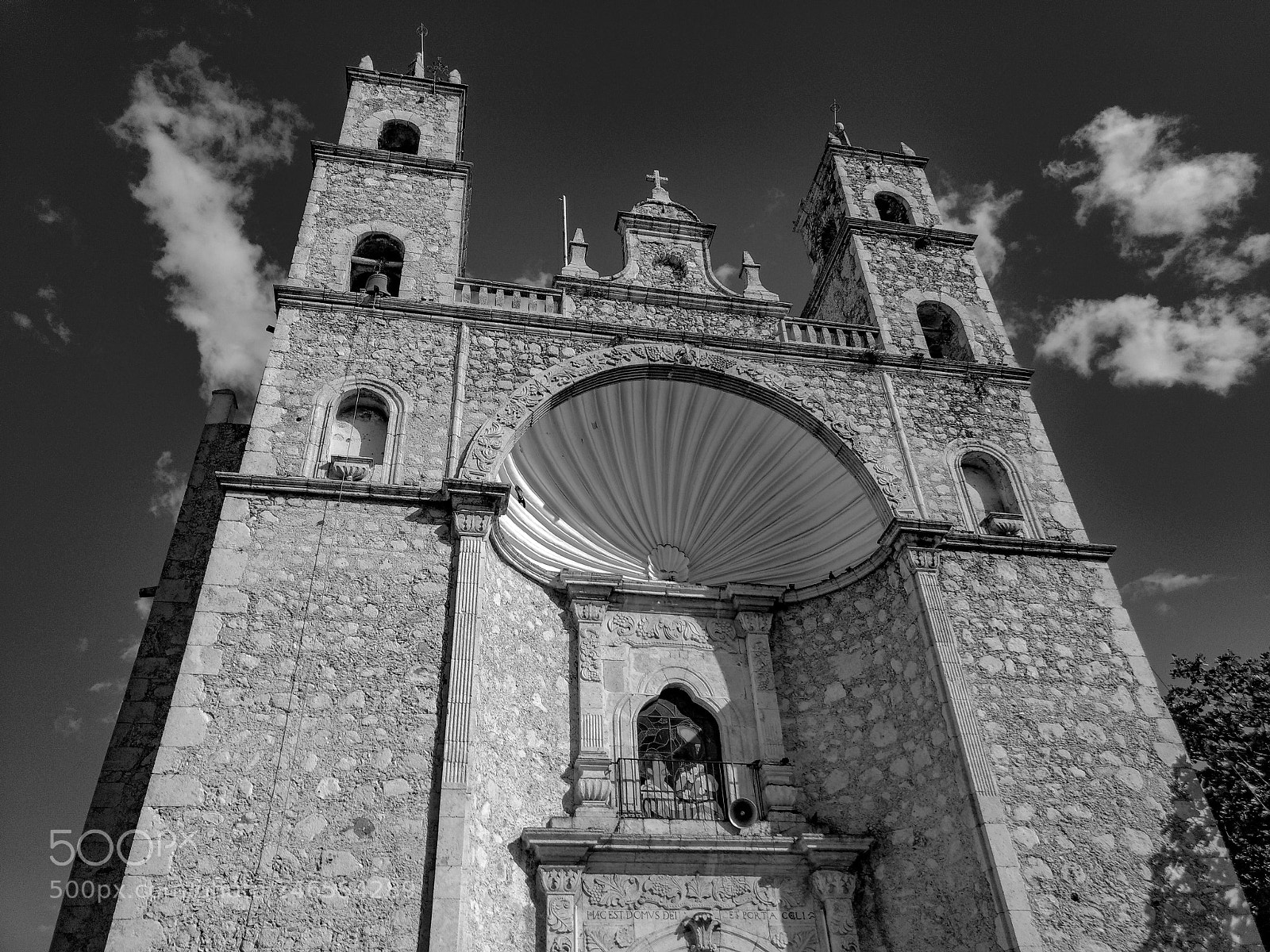Motorola Moto G (4) sample photo. Iglesia de santiago photography