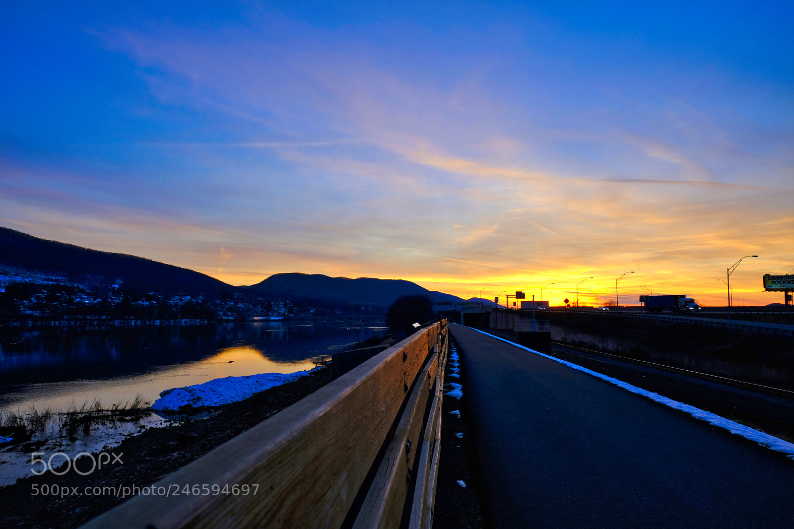 Fujifilm X-T2 sample photo. Sunset walk photography