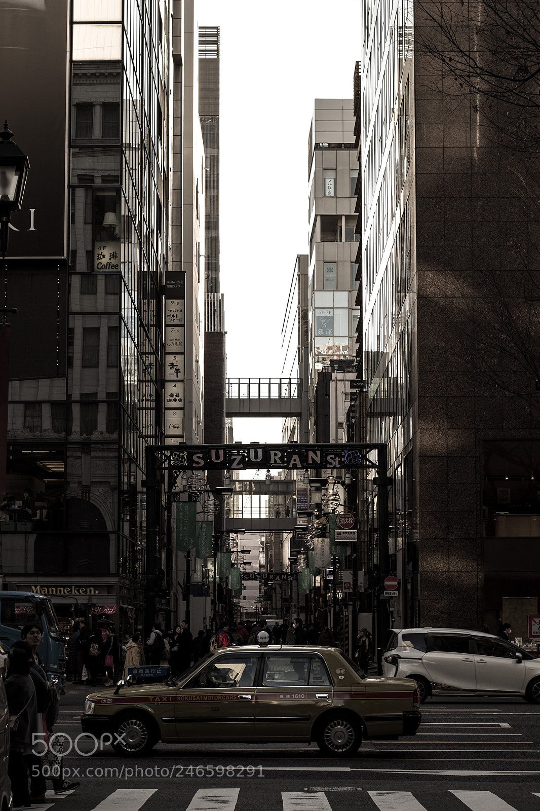 Canon EOS 600D (Rebel EOS T3i / EOS Kiss X5) sample photo. Ginza suzuran st. photography