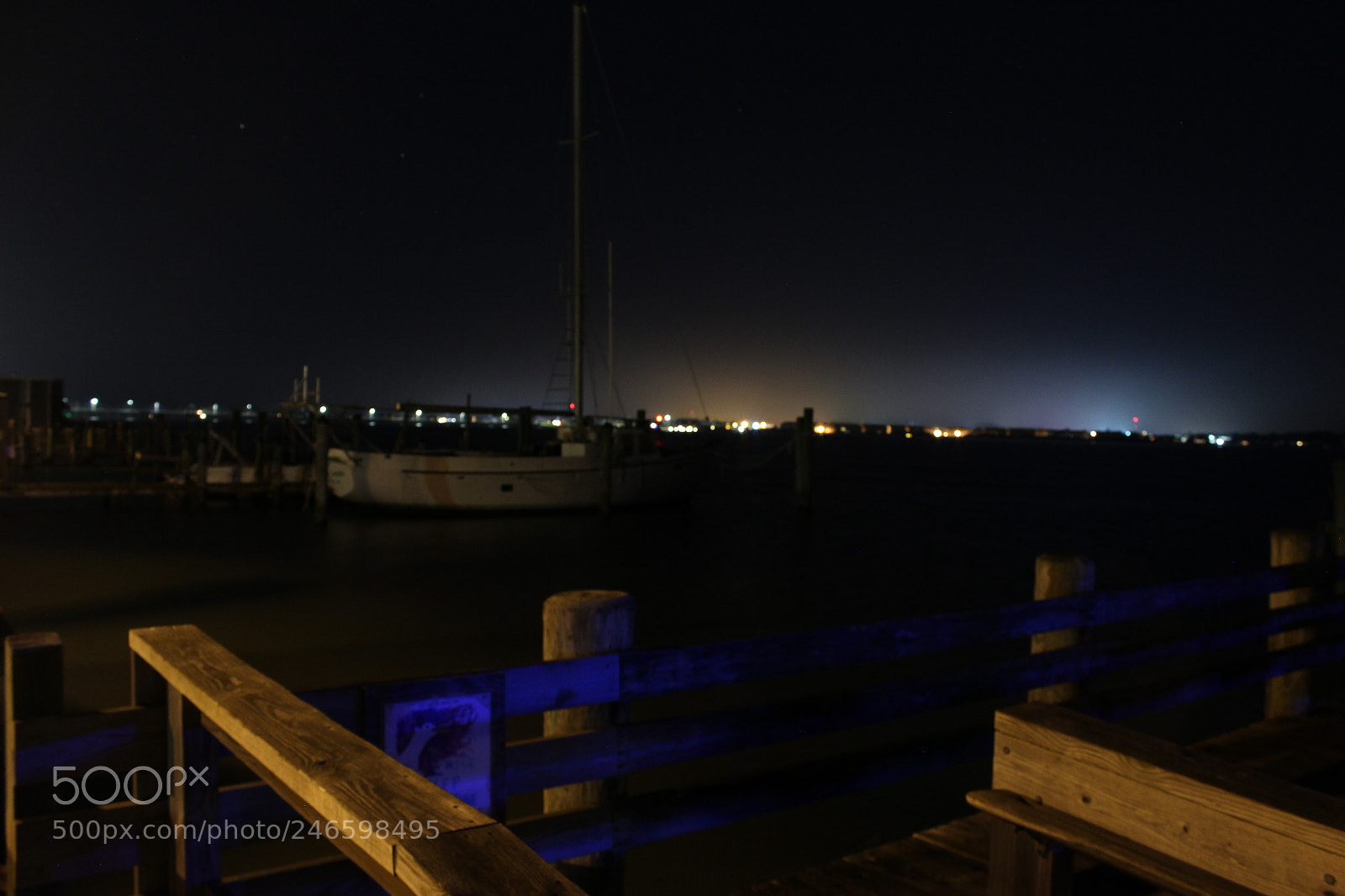 Canon EOS 1200D (EOS Rebel T5 / EOS Kiss X70 / EOS Hi) sample photo. Dock photography