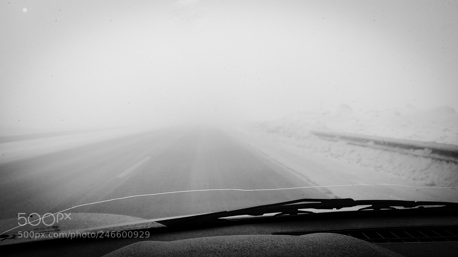 HUAWEI Honor 9 sample photo. Fog on the highway photography