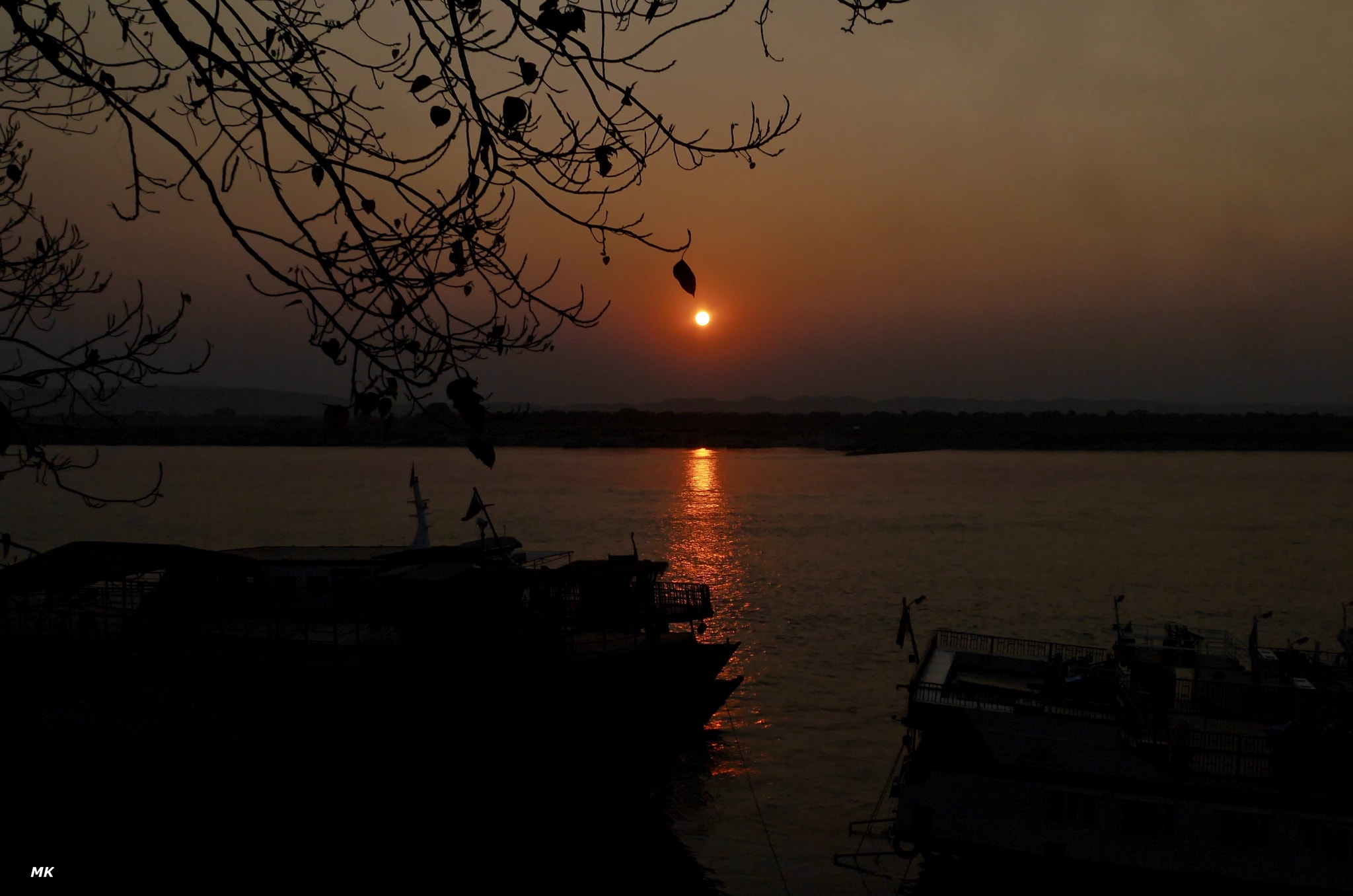 Panasonic Lumix DMC-GF6 sample photo. Irrawaddy river bank, mandalay. photography
