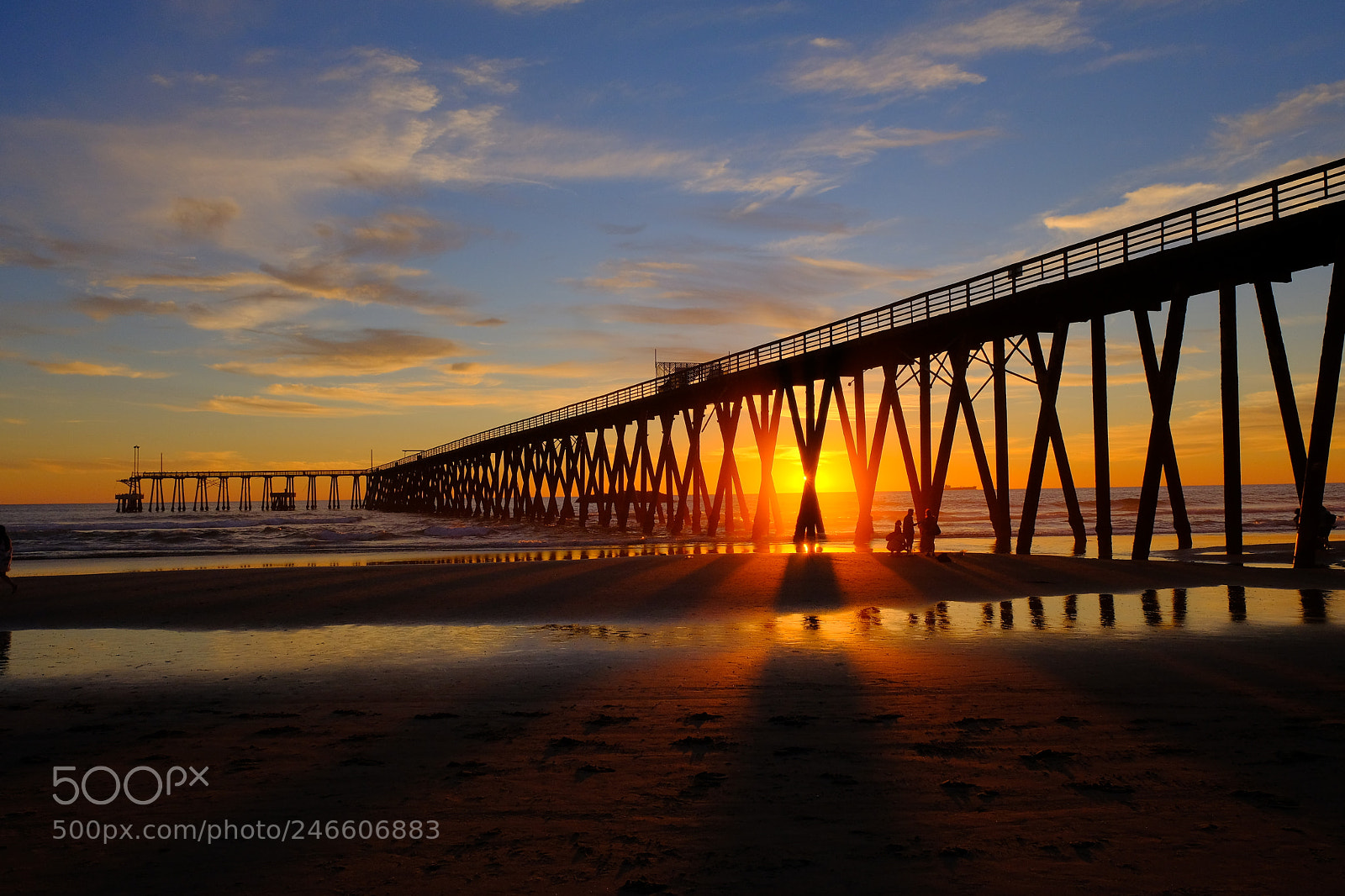 Fujifilm X-T20 sample photo. Rosarito pier - stripes photography