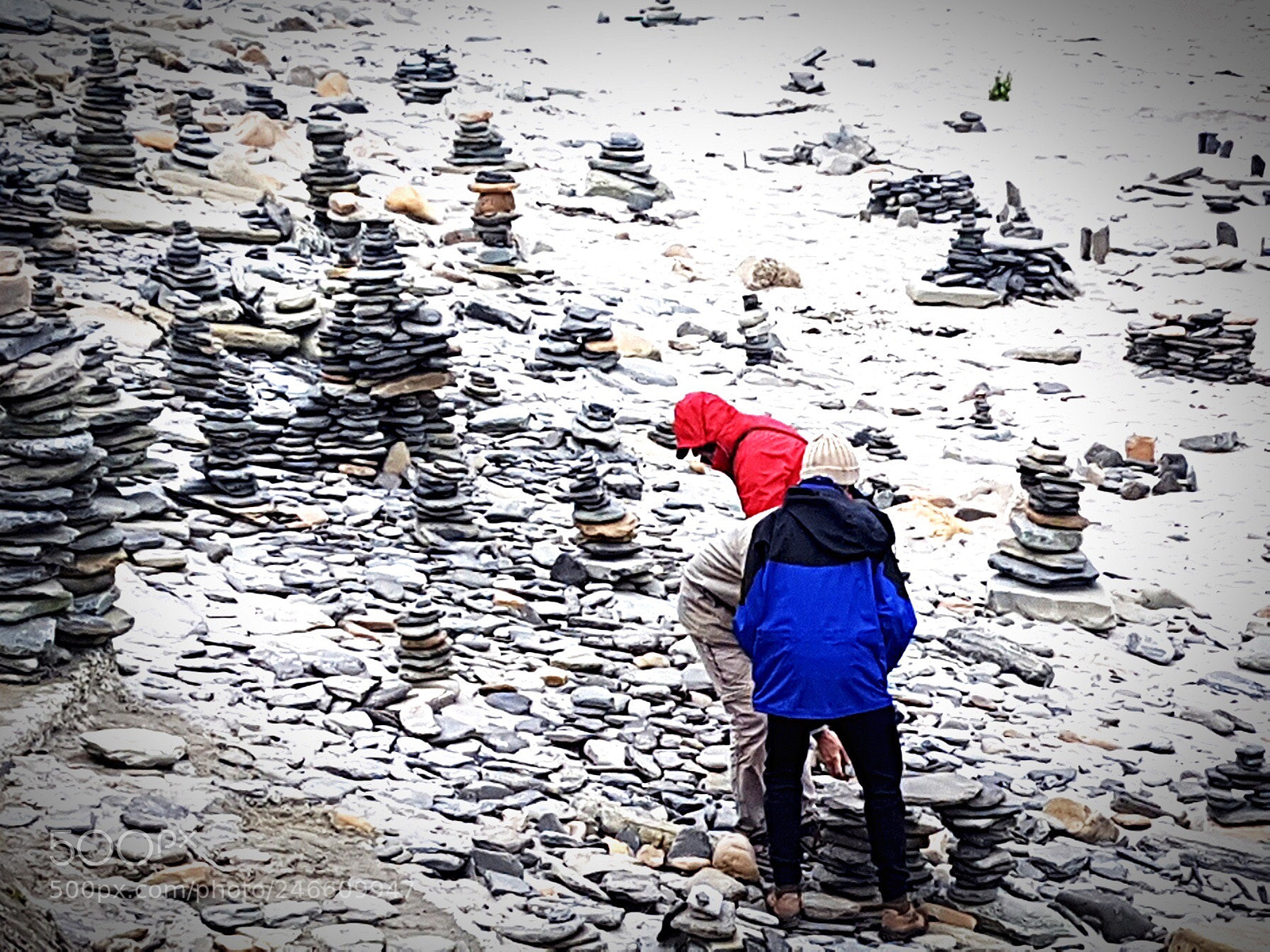 Samsung Galaxy S7 Edge sample photo. Beach and stones photography