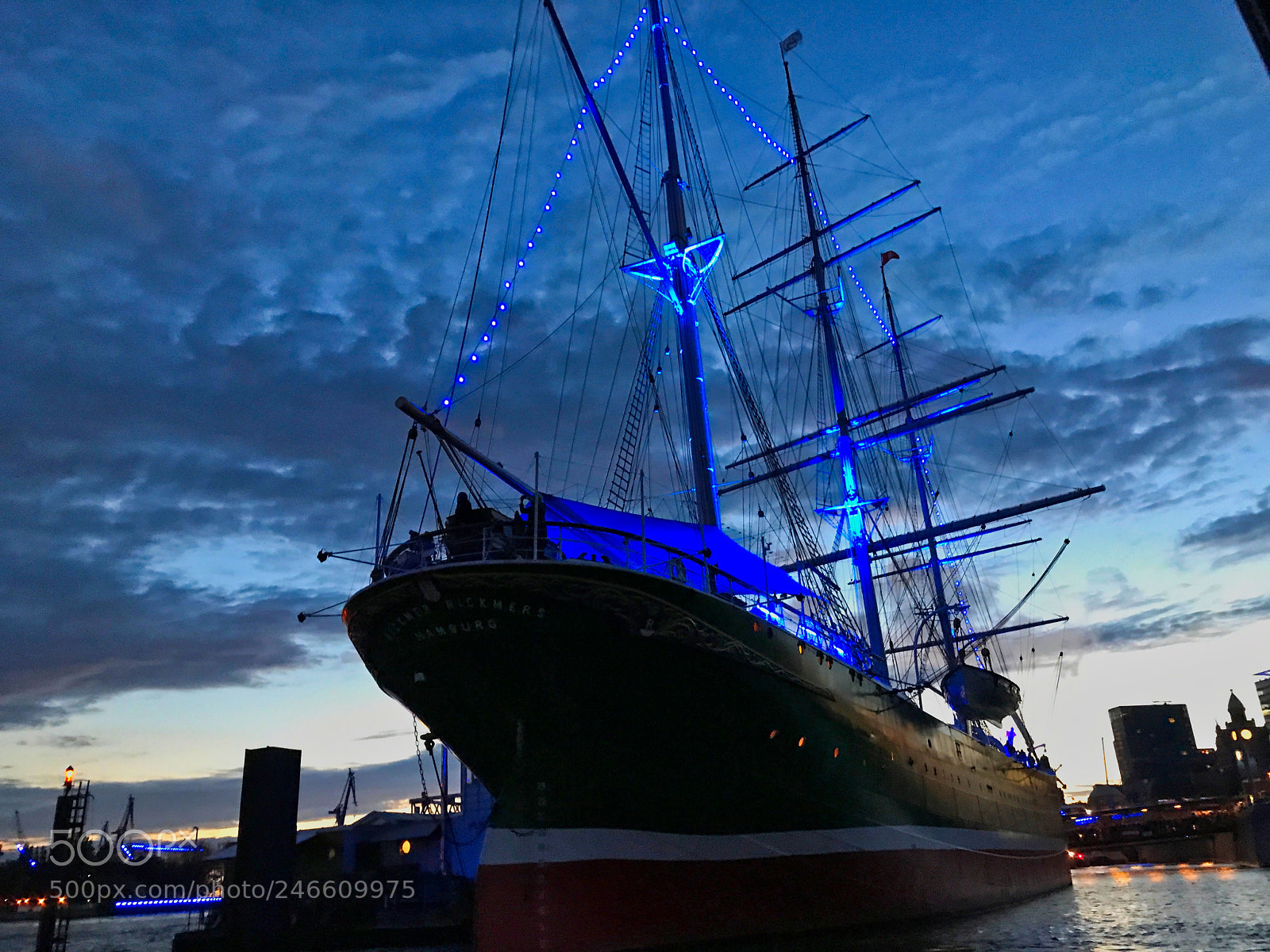 Apple iPhone 7 Plus sample photo. Hamburg hafen photography