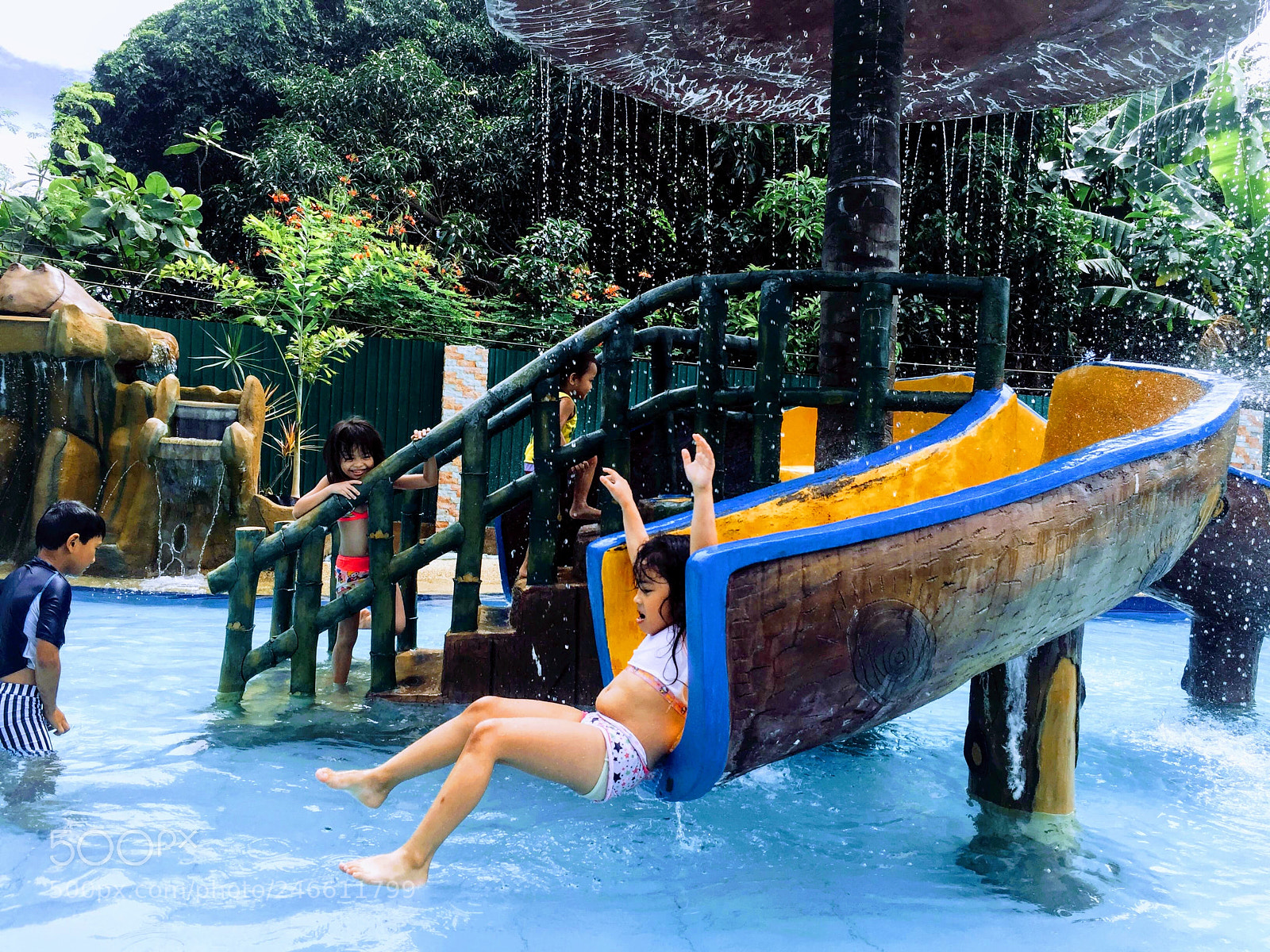 Apple iPhone 6 Plus sample photo. Kids in pool photography